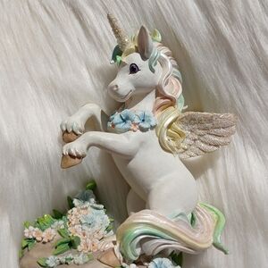 Vintage Unicorn Figurine 1998 The Hamilton Collection Rainbow Dreams 90s Decor